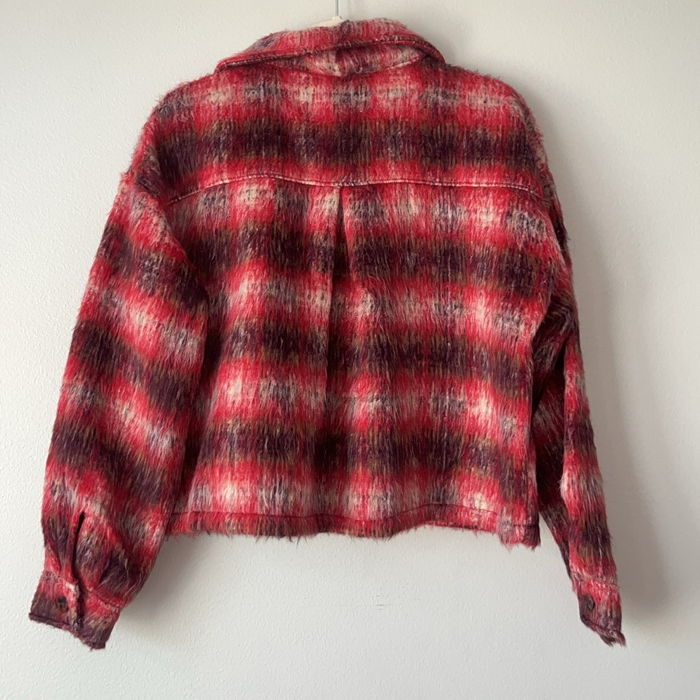 NWT Vigoss Red Plaid Cropped Shacket / Jacket / SZ M - Picture 5 of 5